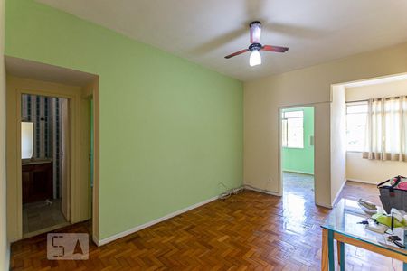 Sala de apartamento para alugar com 2 quartos, 80m² em Centro, Niterói