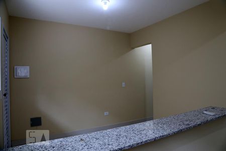 Sala/Cozinha de apartamento para alugar com 1 quarto, 30m² em Instituto de Previdência, Taboão da Serra