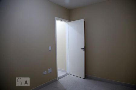 Quarto  de apartamento para alugar com 1 quarto, 30m² em Instituto de Previdência, Taboão da Serra