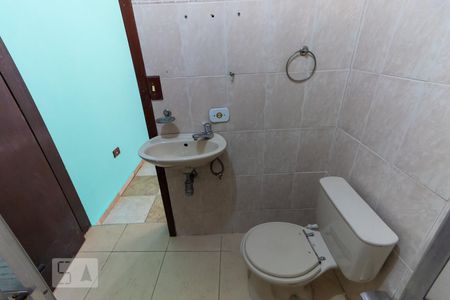 Banheiro da Suíte de casa para alugar com 2 quartos, 85m² em Jardim Tietê, São Paulo