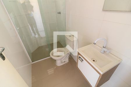 Banheiro de casa para alugar com 1 quarto, 30m² em Instituto de Previdência, Taboão da Serra