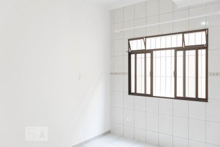 Quarto 2 de casa à venda com 5 quartos, 170m² em Vila Fachini, São Paulo