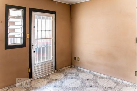 Sala de casa para alugar com 1 quarto, 80m² em Vila Paranaguá, São Paulo