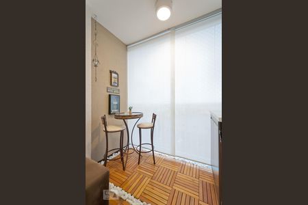Varanda de apartamento à venda com 2 quartos, 51m² em Vila Cunha Bueno, São Paulo