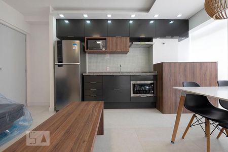 Sala/Cozinha de apartamento para alugar com 1 quarto, 38m² em Sumarezinho, São Paulo