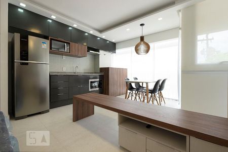 Sala/Cozinha de apartamento para alugar com 1 quarto, 38m² em Sumarezinho, São Paulo