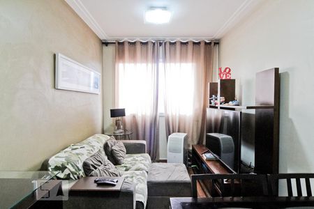 Sala de apartamento para alugar com 2 quartos, 50m² em Vila Basileia, São Paulo