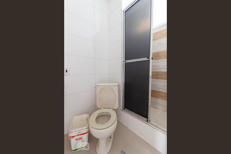 Banheiro de apartamento para alugar com 2 quartos, 43m² em Vila Nova Cachoeirinha, São Paulo