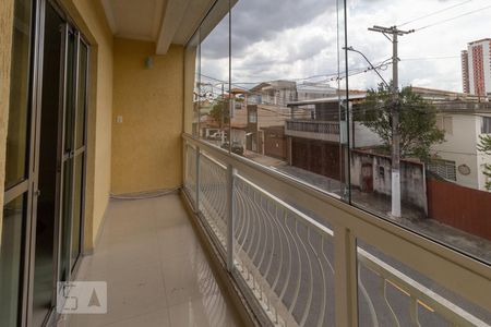 Sacada de casa à venda com 3 quartos, 190m² em Cipava, Osasco