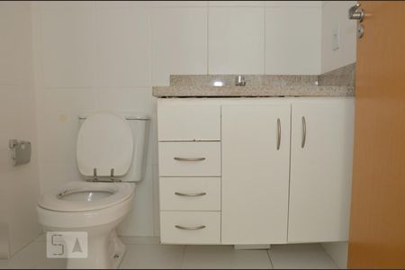 Banheiro de apartamento para alugar com 1 quarto, 42m² em Sul (águas Claras), Brasília