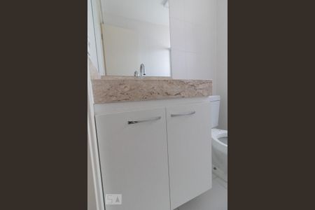 Banheiro da Suíte de apartamento para alugar com 2 quartos, 60m² em Gopoúva, Guarulhos