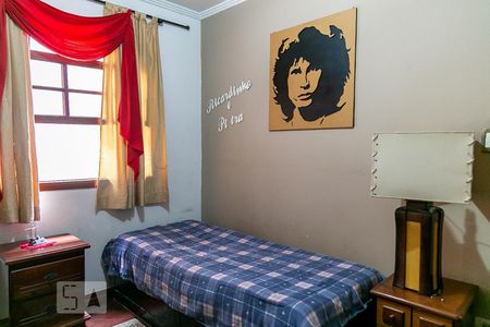 Casa de condomínio à venda com 230m², 3 quartos e 2 vagas Casa de condomínio à venda com 230m², 3 quartos e 2 vagasQuarto