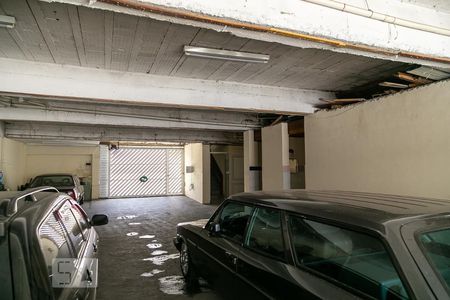 Casa de condomínio à venda com 230m², 3 quartos e 2 vagas Casa de condomínio à venda com 230m², 3 quartos e 2 vagasÁrea externa