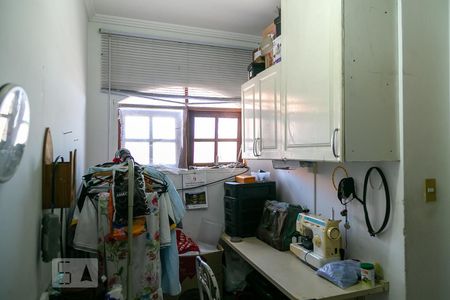 Casa de condomínio à venda com 230m², 3 quartos e 2 vagas Casa de condomínio à venda com 230m², 3 quartos e 2 vagasÁrea de serviço