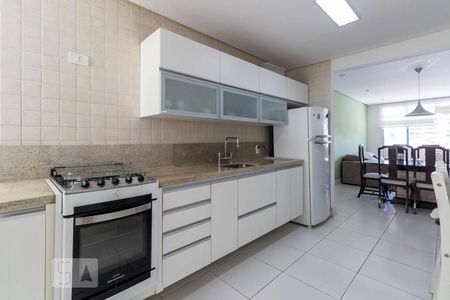 Cozinha de apartamento à venda com 3 quartos, 107m² em Itaim Bibi, São Paulo