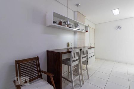 Cozinha de apartamento à venda com 3 quartos, 107m² em Itaim Bibi, São Paulo