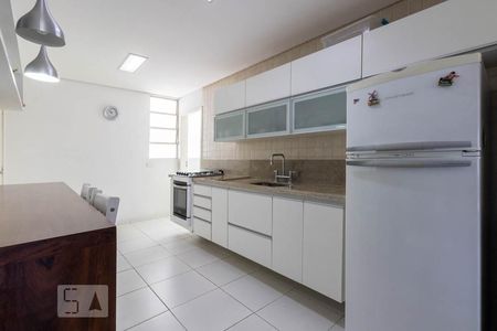 Cozinha de apartamento à venda com 3 quartos, 107m² em Itaim Bibi, São Paulo