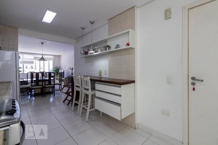 Cozinha de apartamento à venda com 3 quartos, 107m² em Itaim Bibi, São Paulo