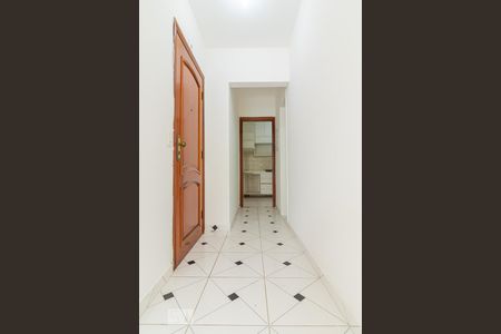 Corredor de apartamento à venda com 2 quartos, 74m² em Vila Santo Estéfano, São Paulo