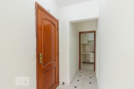 Corredor de apartamento à venda com 2 quartos, 74m² em Vila Santo Estéfano, São Paulo