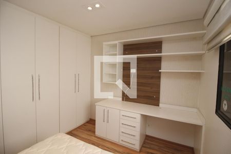 Quarto 2 de casa para alugar com 3 quartos, 200m² em Jardim Textil, São Paulo