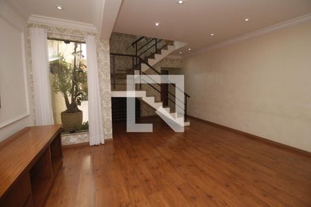 Casa à venda com 200m², 3 quartos e 4 vagasSala de TV