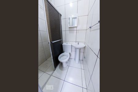 Banheiro de casa para alugar com 1 quarto, 35m² em Parada Inglesa, São Paulo