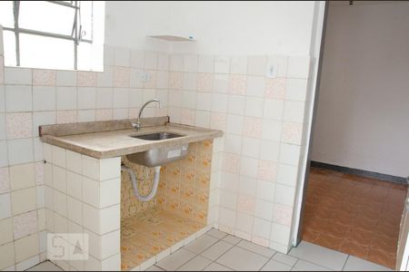 Cozinha de casa para alugar com 1 quarto, 70m² em Vila Maria Alta, São Paulo