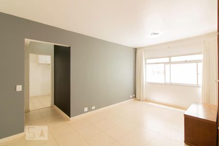 Sala de apartamento para alugar com 3 quartos, 98m² em Vila Olímpia, São Paulo