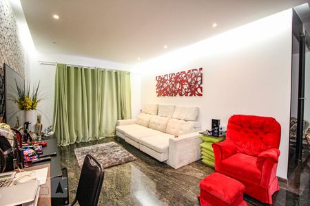 Apartamento à venda com 4 quartos, 192m² em Vila São Vicente, São Paulo