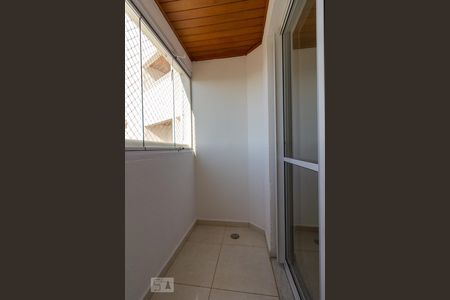 Sacada de apartamento à venda com 3 quartos, 58m² em Jaguaré, São Paulo