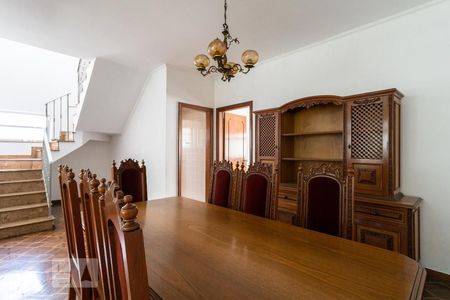 Sala de casa para alugar com 4 quartos, 245m² em Sumaré, São Paulo