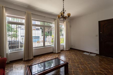 Sala de casa para alugar com 4 quartos, 245m² em Sumaré, São Paulo