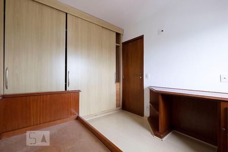 Quarto 2 de apartamento para alugar com 2 quartos, 65m² em Sumarezinho, São Paulo