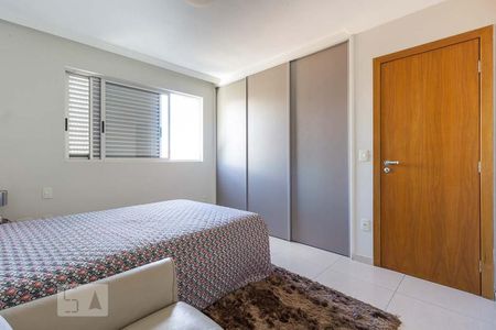 Quarto de apartamento para alugar com 3 quartos, 99m² em Santa Rosa, Belo Horizonte