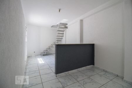 Sala de casa para alugar com 2 quartos, 90m² em Vila Libanesa, São Paulo