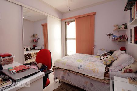 Casa à venda com 300m², 3 quartos e 4 vagas Casa à venda com 300m², 3 quartos e 4 vagasQuarto 1