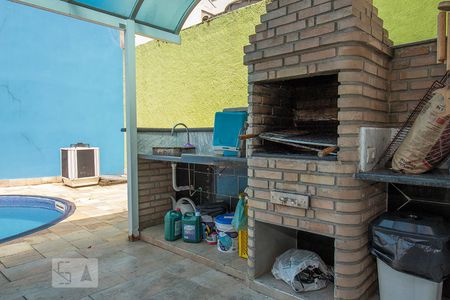 Casa à venda com 300m², 3 quartos e 4 vagas