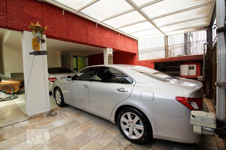 Casa à venda com 300m², 3 quartos e 4 vagas