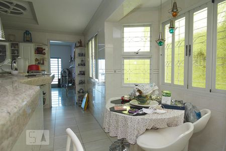 Casa à venda com 300m², 3 quartos e 4 vagas Casa à venda com 300m², 3 quartos e 4 vagasCozinha