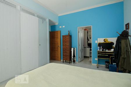 Casa à venda com 300m², 3 quartos e 4 vagas Casa à venda com 300m², 3 quartos e 4 vagasQuarto Suíte - Armários