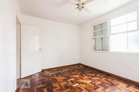 Quarto 1 de apartamento à venda com 2 quartos, 53m² em Medianeira, Porto Alegre