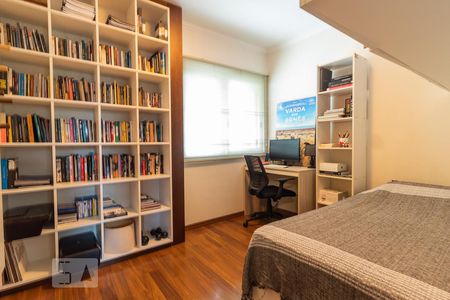 Dormitório de apartamento para alugar com 2 quartos, 80m² em Bela Vista, Porto Alegre