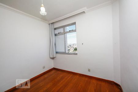 Quarto 1 de apartamento para alugar com 2 quartos, 65m² em Lagoinha, Belo Horizonte