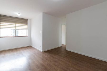 Studio à venda com 74m², 2 quartos e 1 vagaSala