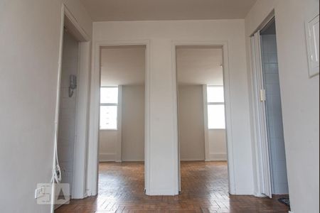 Sala de apartamento para alugar com 2 quartos, 52m² em Liberdade, São Paulo