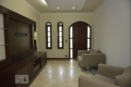 Sala de casa para alugar com 4 quartos, 339m² em Taquara, Rio de Janeiro