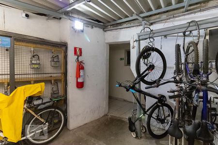 Bicicletário de kitnet/studio à venda com 1 quarto, 29m² em Liberdade, São Paulo