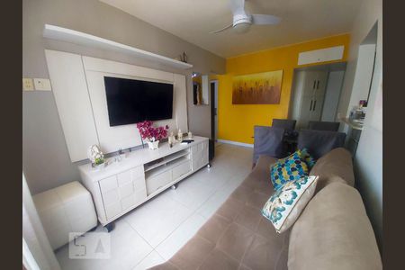 Sala de apartamento para alugar com 2 quartos, 50m² em Barra da Tijuca, Rio de Janeiro