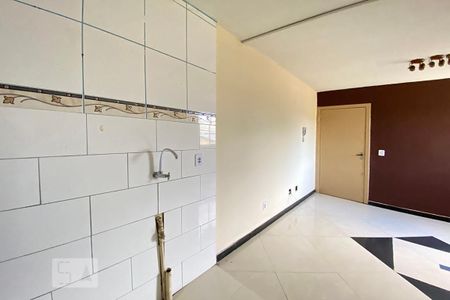 Cozinha e lavanderia de apartamento à venda com 2 quartos, 55m² em Liberdade, Novo Hamburgo